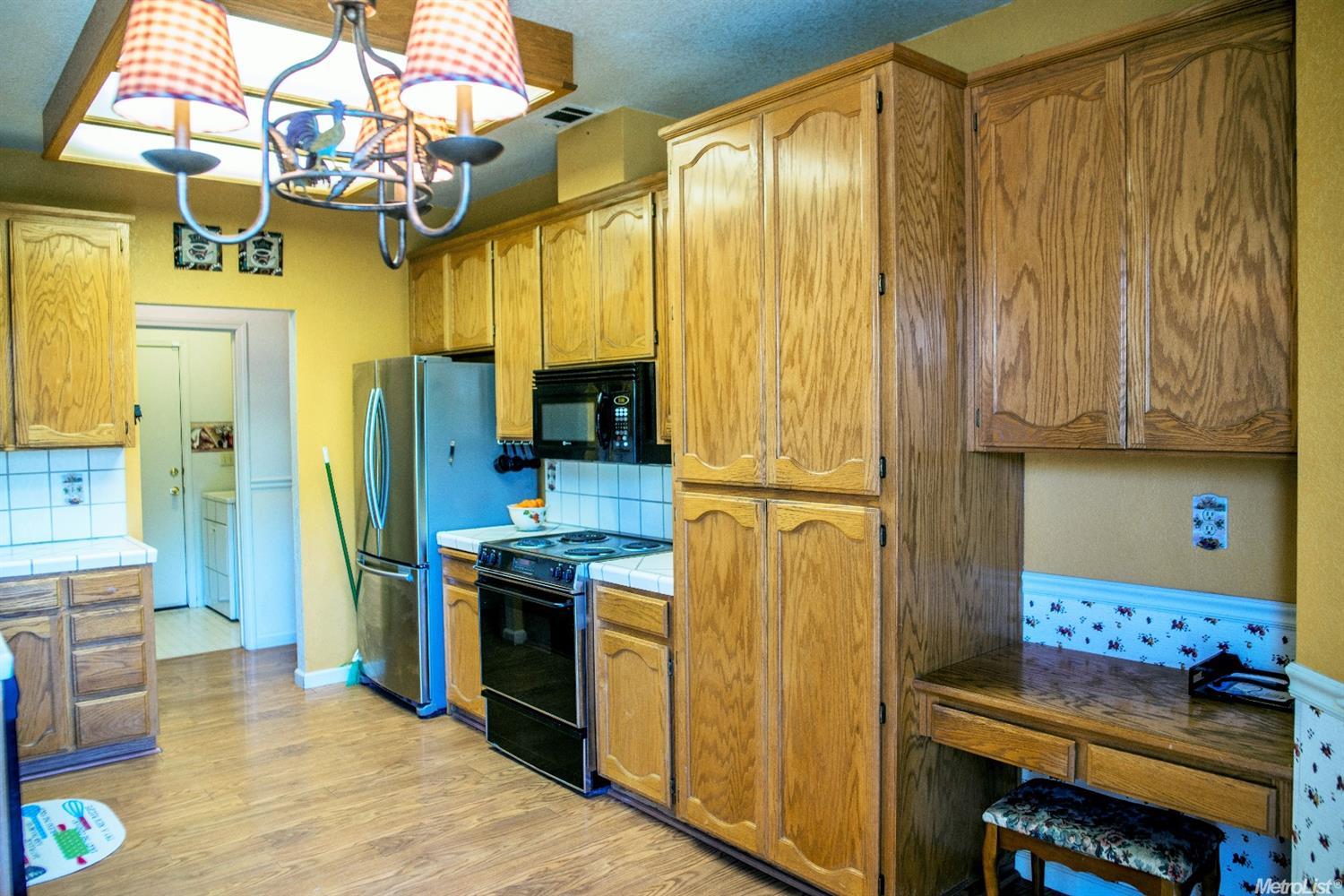 1237 Zinfandel Pl, Manteca, CA 95337 photo 7