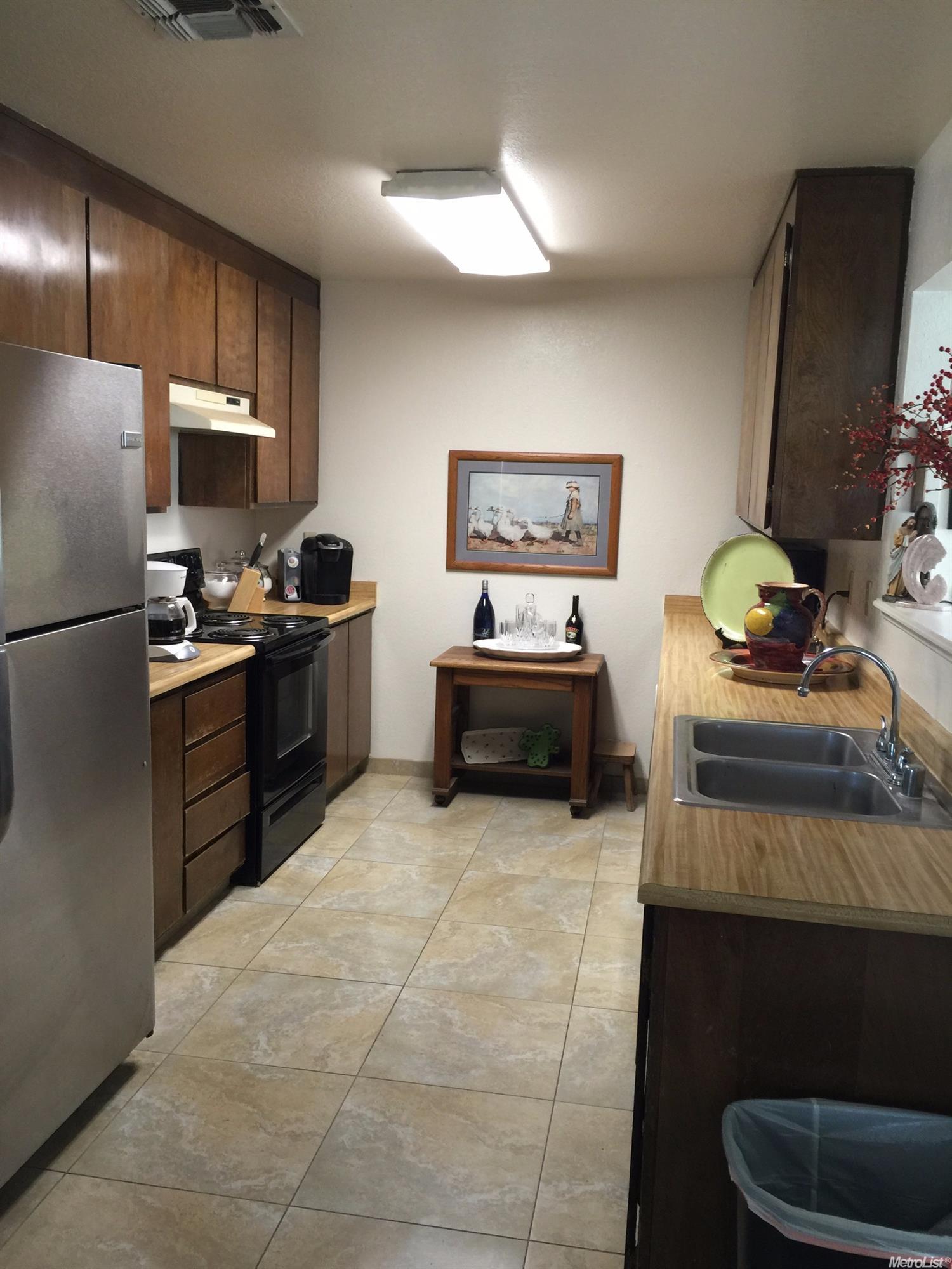 1479 Novell Dr, Ripon, CA 95366 photo 5