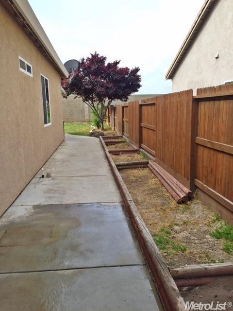 636 Rodeo Grounds Way, Newman, CA 95360 photo 17