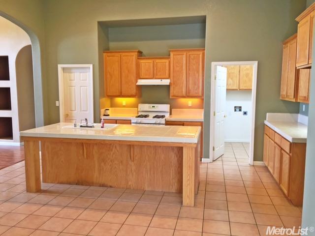 636 Rodeo Grounds Way, Newman, CA 95360 photo 7
