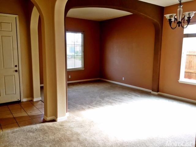 636 Rodeo Grounds Way, Newman, CA 95360 photo 3