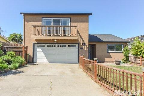 1100 Dartmoor Cir, Lodi, CA 95240 photo 1