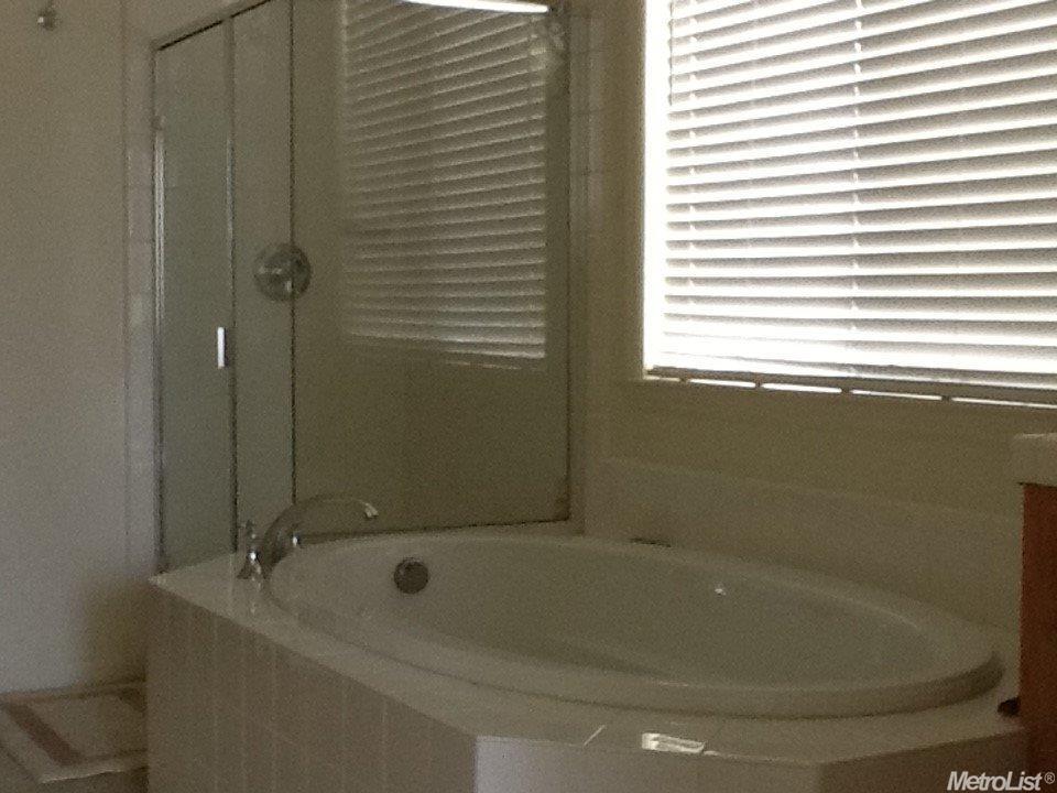 15924 Rocky Harbor Rd, Lathrop, CA 95330 photo 9