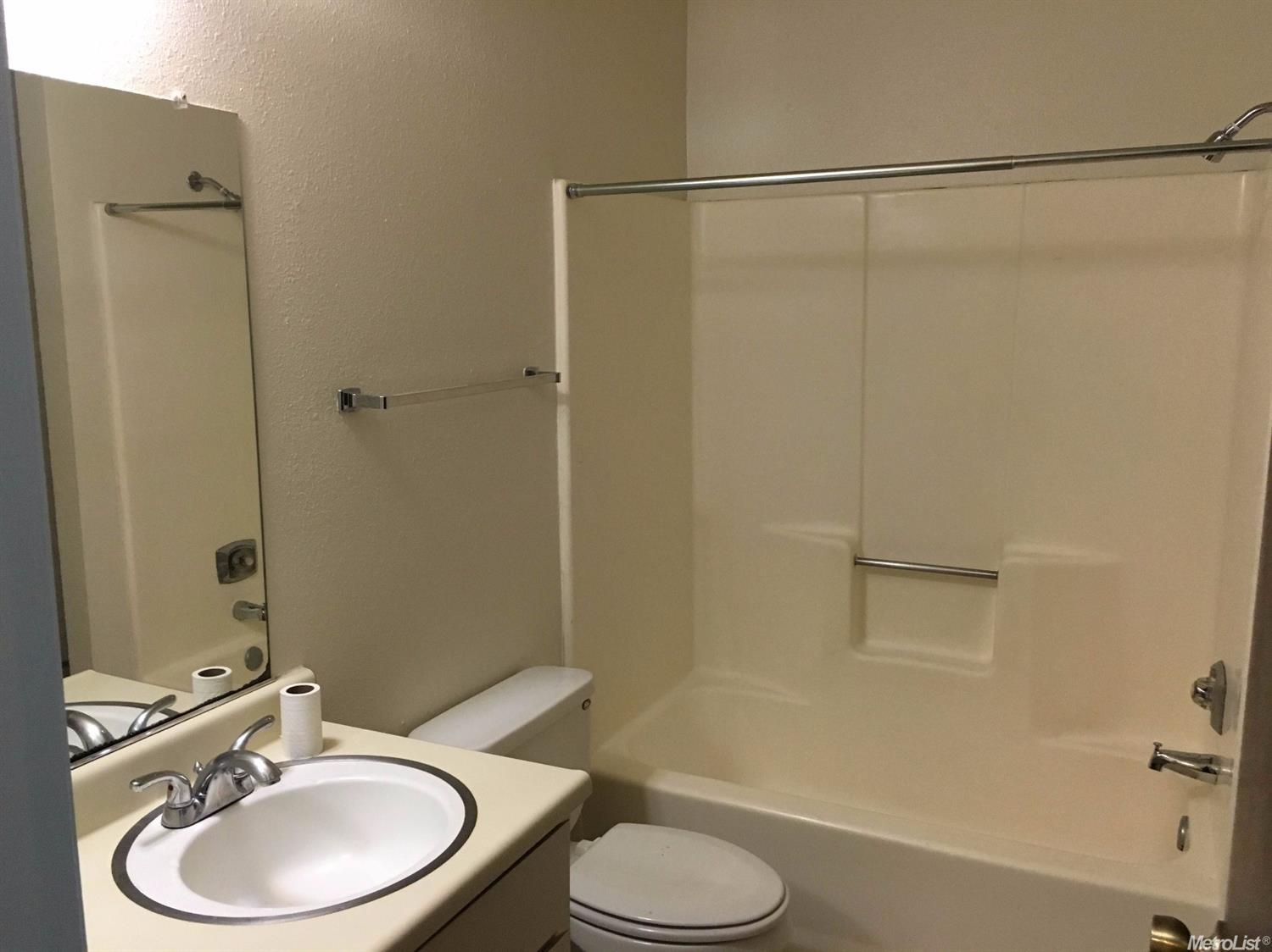 2300 Sycamore Ln #21, Davis, CA 95616 photo 10