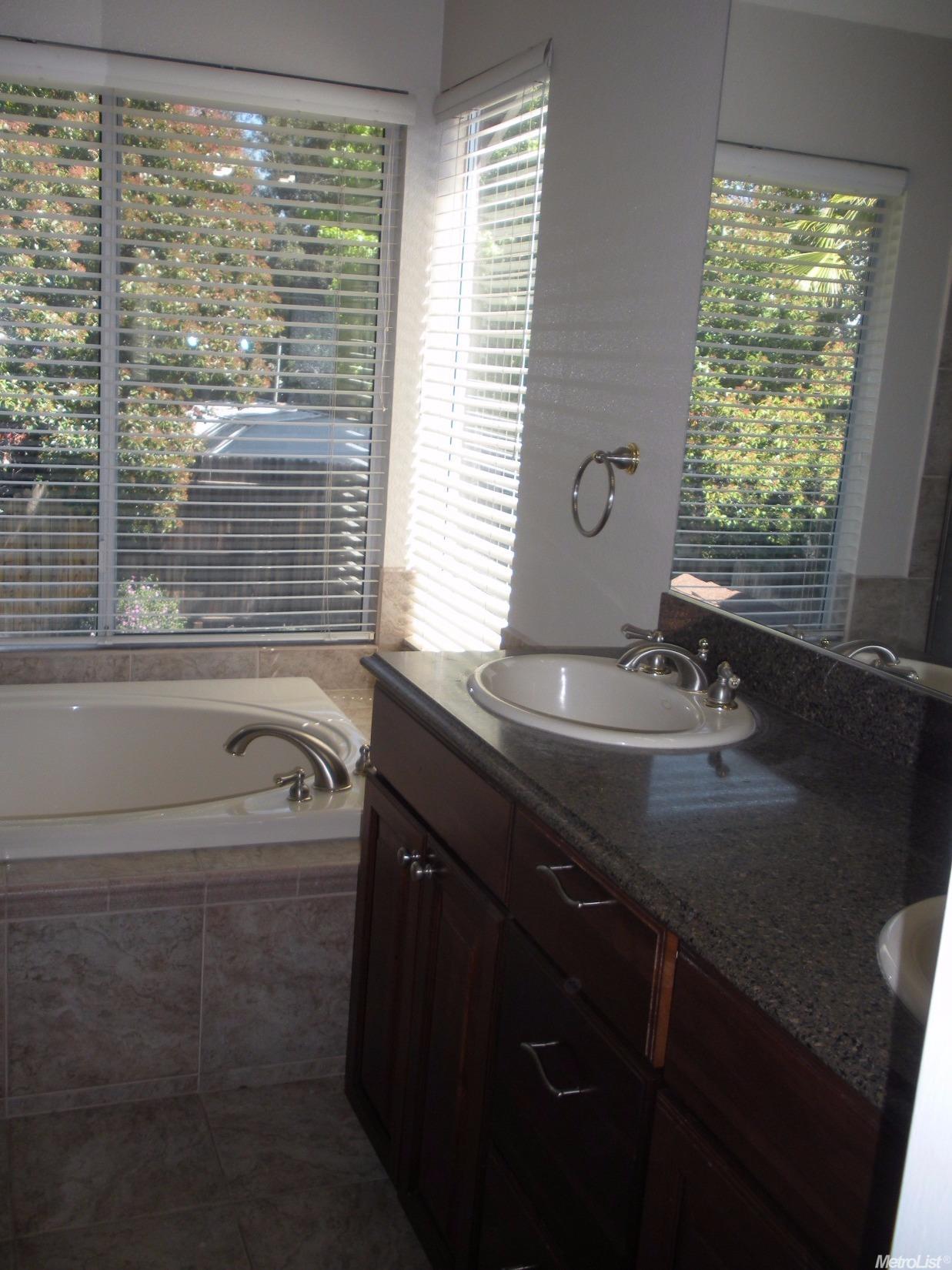 8448 Oak Flat Way, Antelope, CA 95843 photo 9