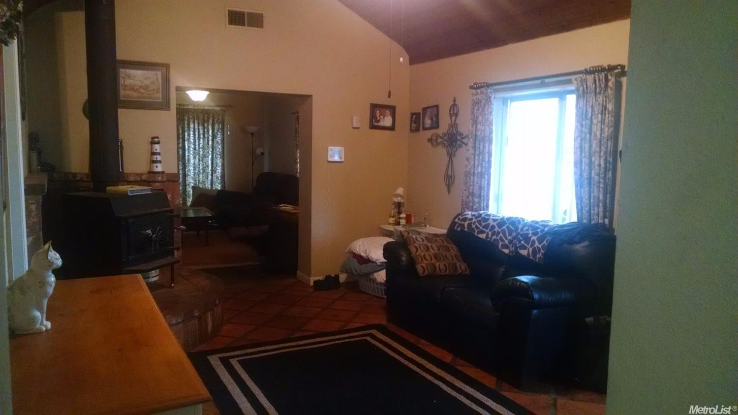 316 Center St, Modesto, CA 95351 photo 7