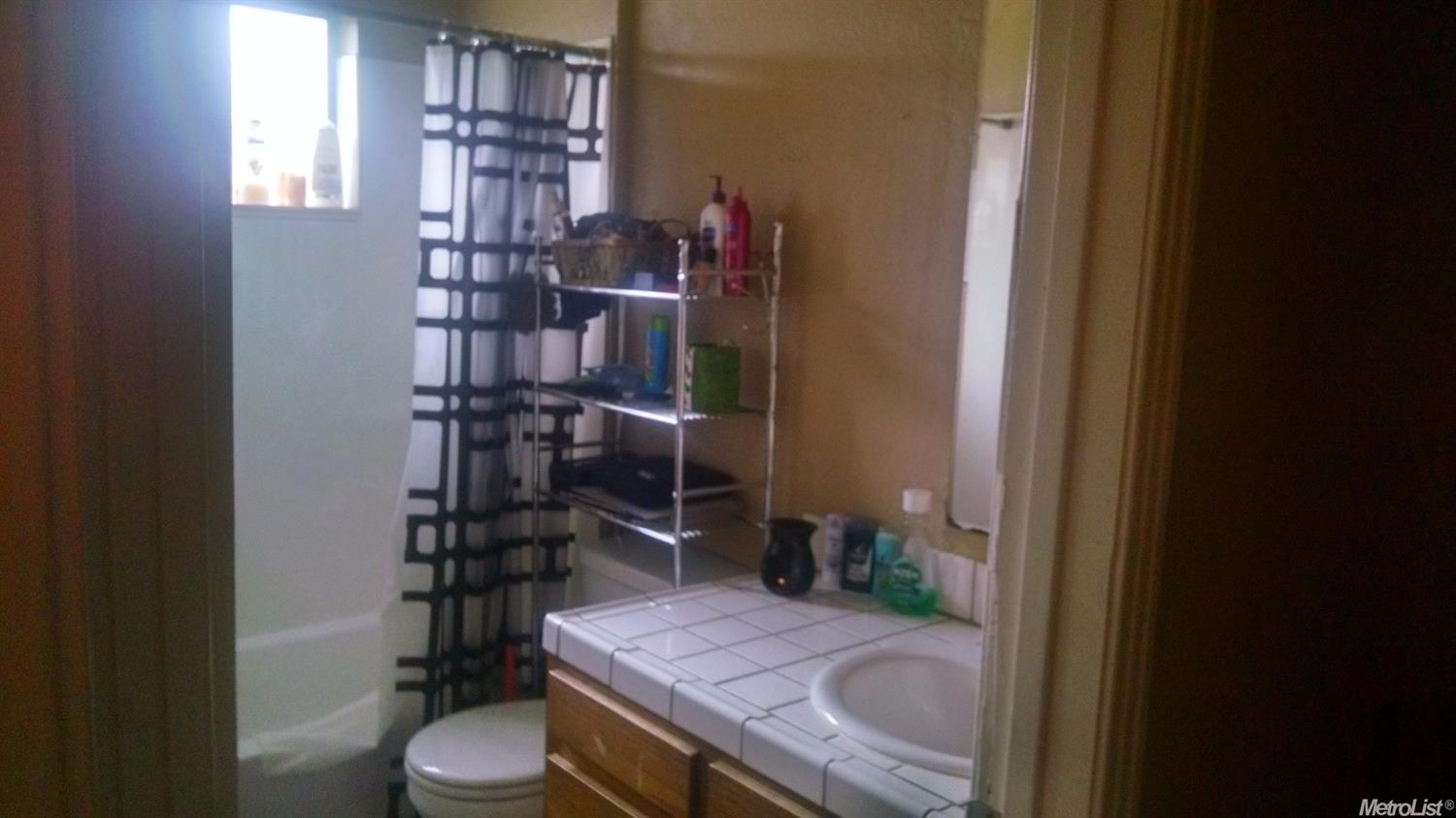 316 Center St, Modesto, CA 95351 photo 19