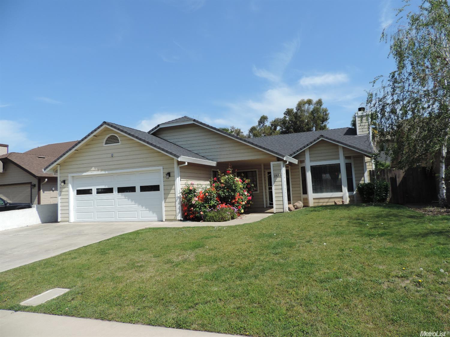 1830 Robin Ln, Lodi, CA 95240 photo 1