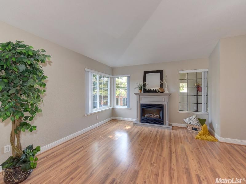 103 Echo Ct, Folsom, CA 95630 photo 5