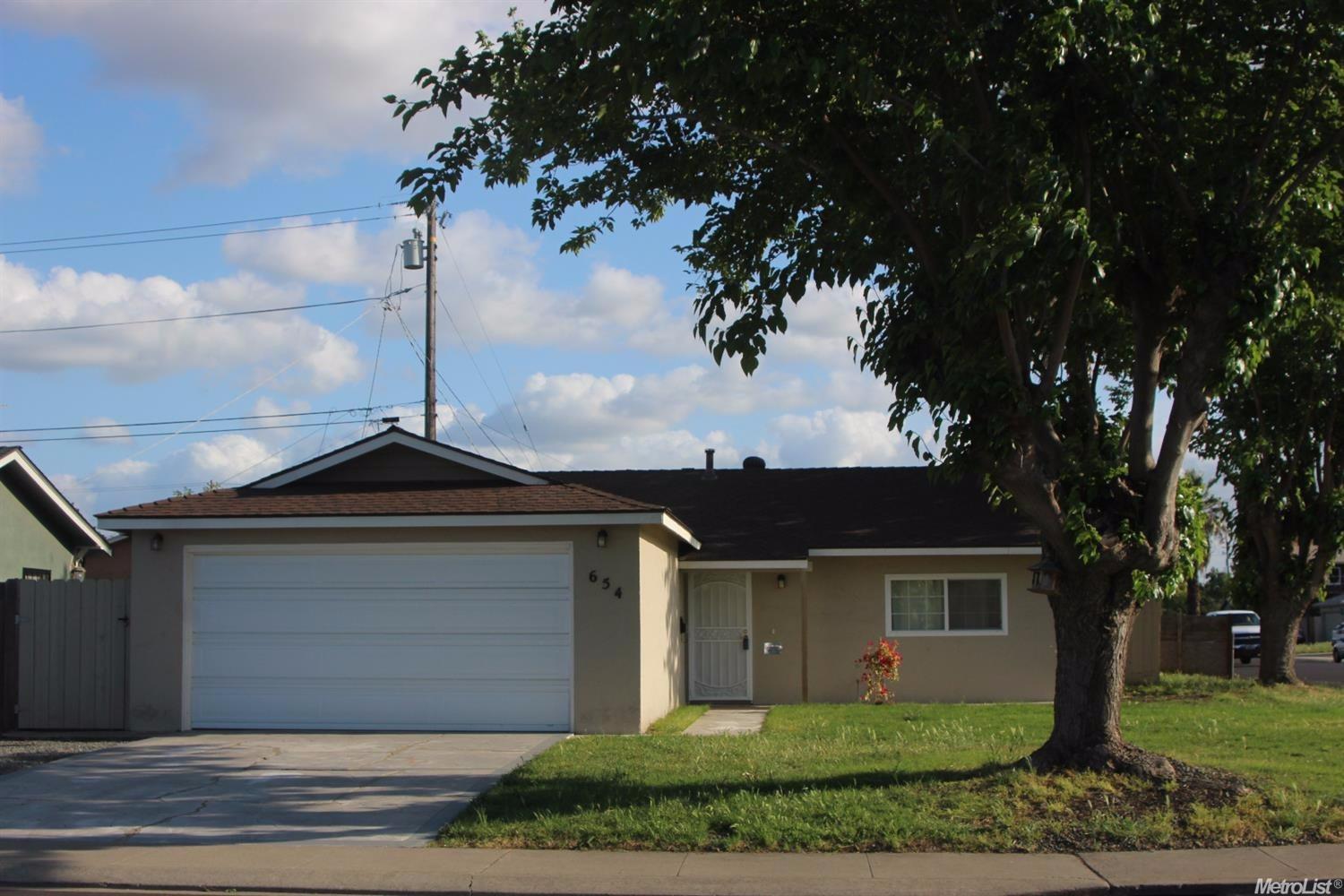 654 Diane Dr, Manteca, CA 95336 photo 1