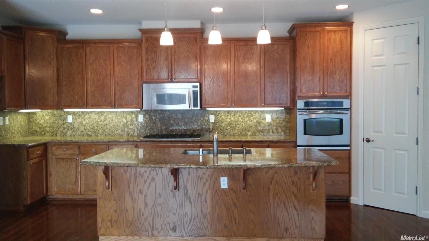113 W Colony Rd, Ripon, CA 95366 photo 4