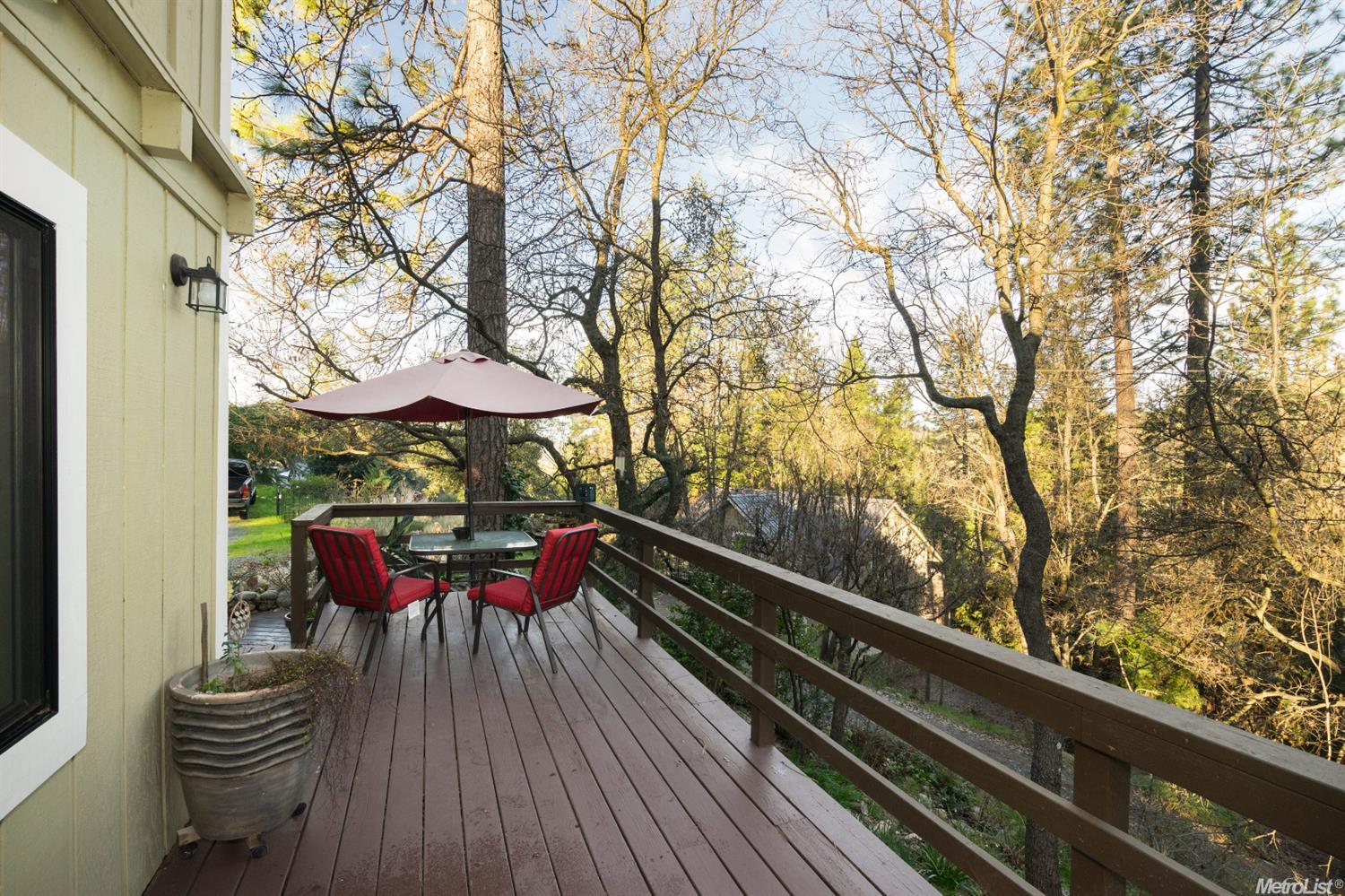 16010 Hidden Valley Rd, Sonora, CA 95370 photo 2