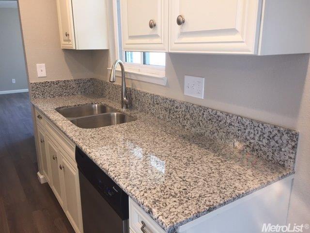 421 Donegal Dr, Modesto, CA 95354 photo 3