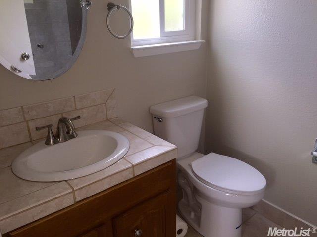 421 Donegal Dr, Modesto, CA 95354 photo 10