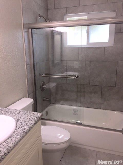421 Donegal Dr, Modesto, CA 95354 photo 8