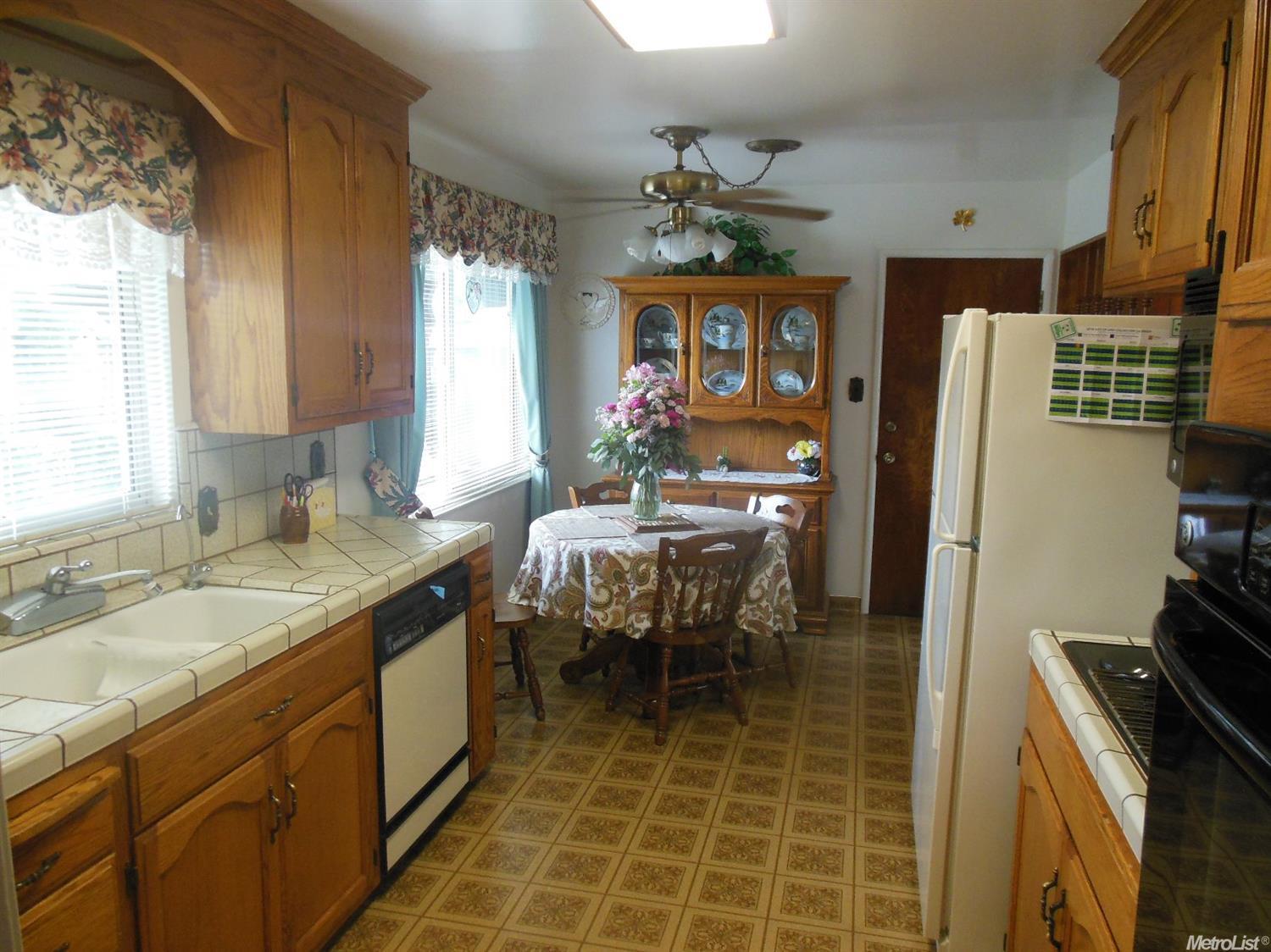 700 N Ham Ln, Lodi, CA 95242 photo 11