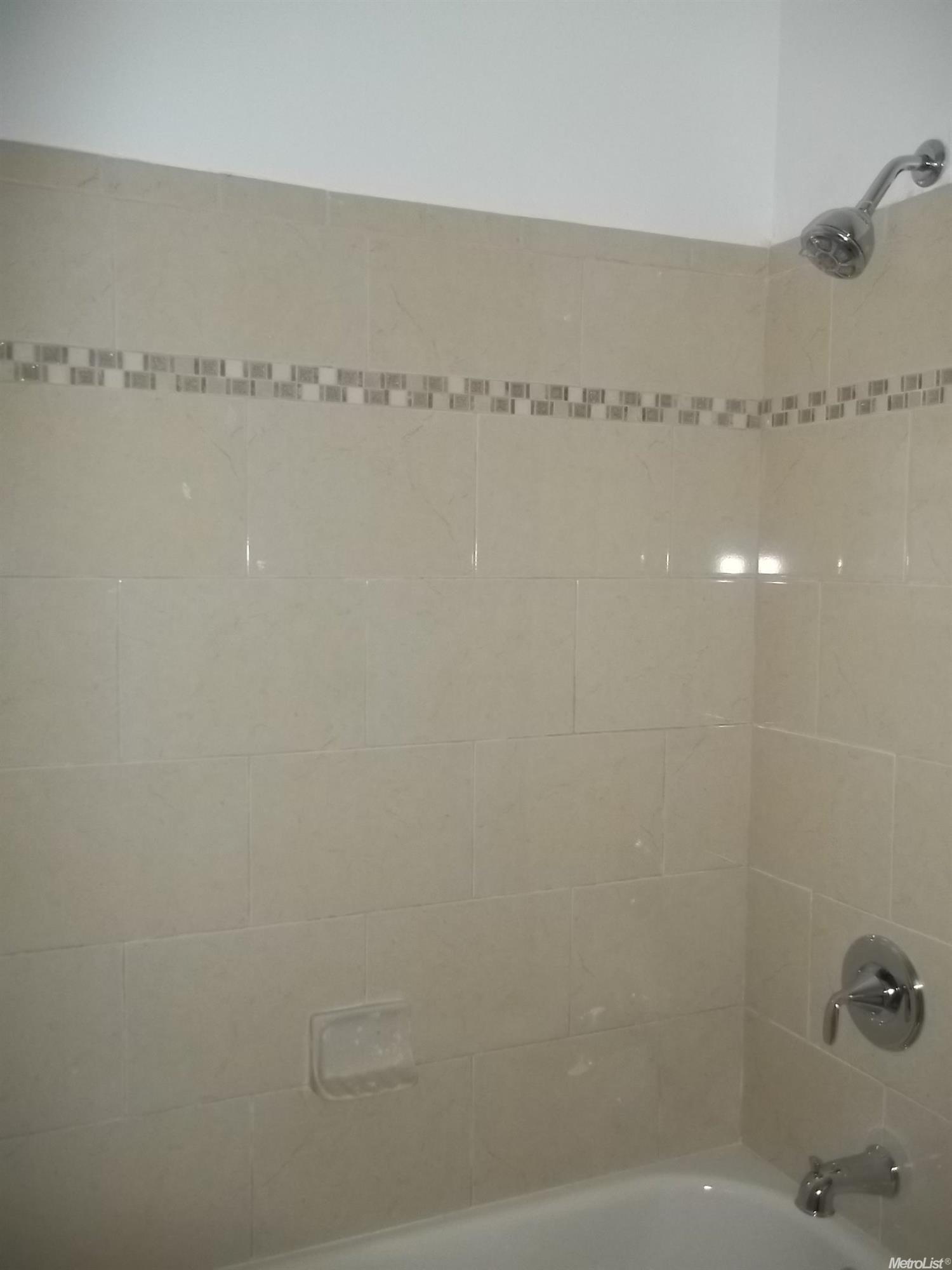 618 N Pacific Ave, Lodi, CA 95242 photo 8