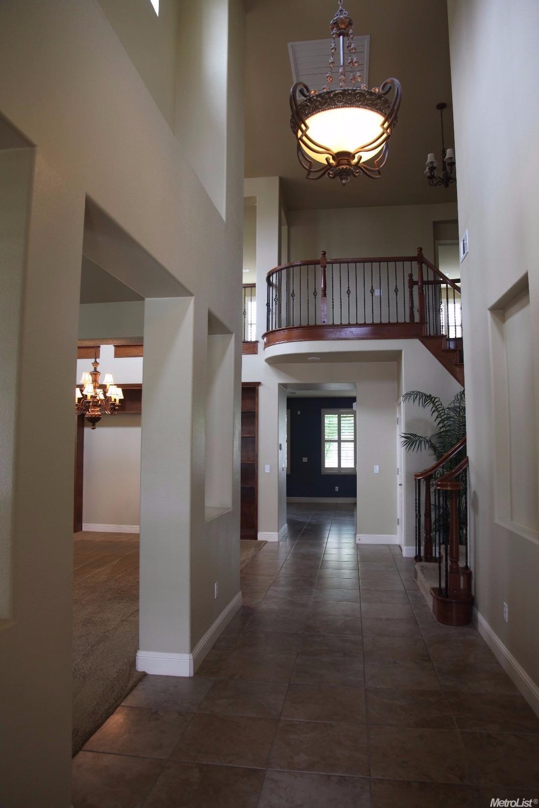 2076 Katnich Ln, Lodi, CA 95242 photo 6