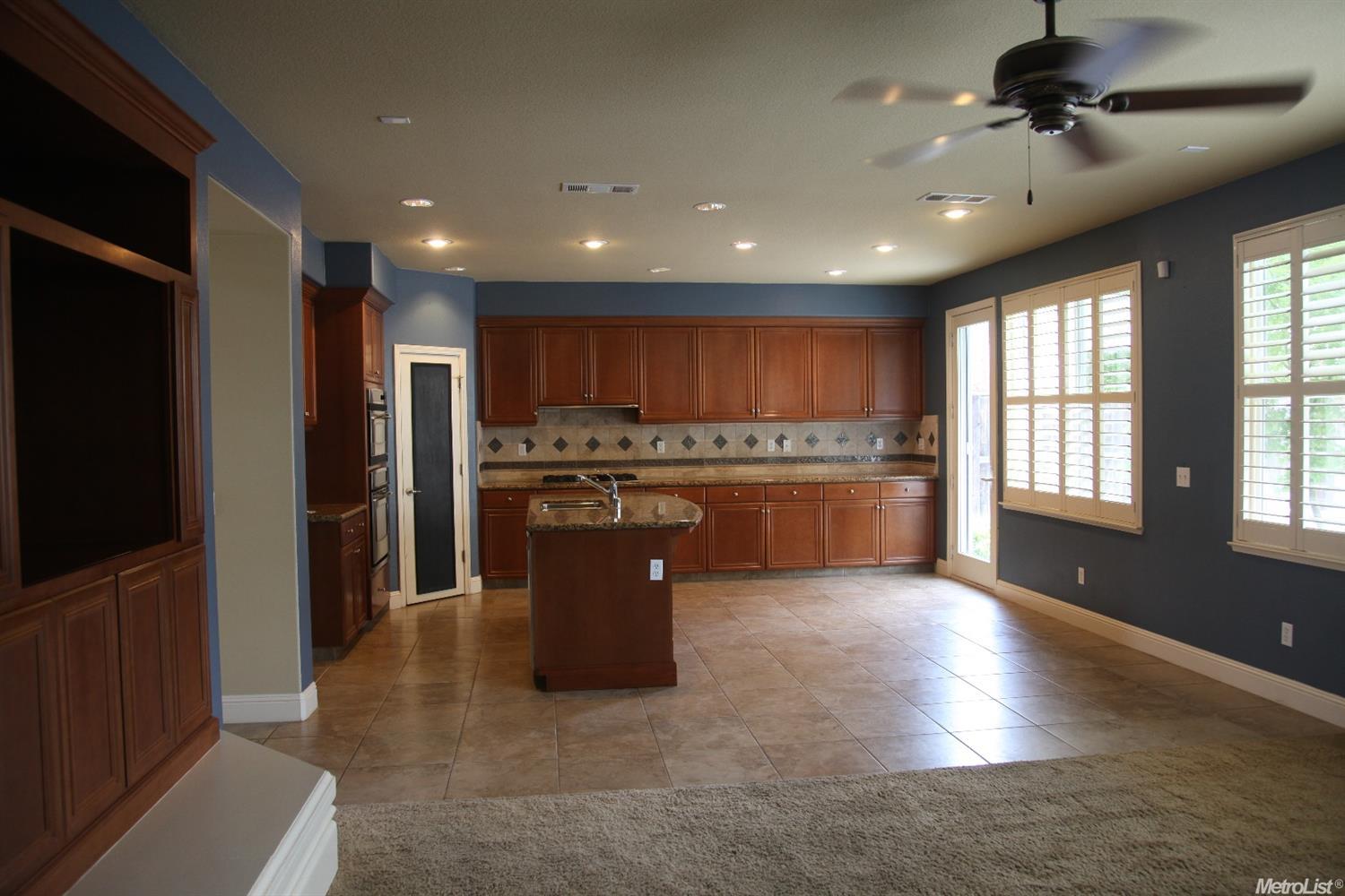 2076 Katnich Ln, Lodi, CA 95242 photo 9