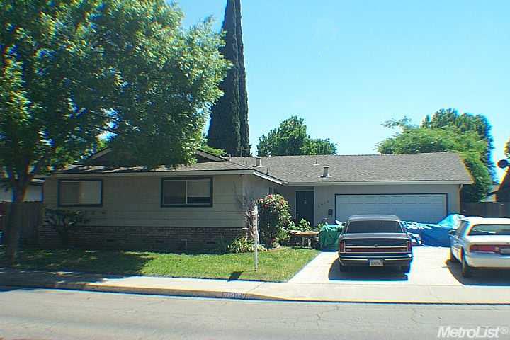2512 Surrey Ave, Modesto, CA 95355 photo 1