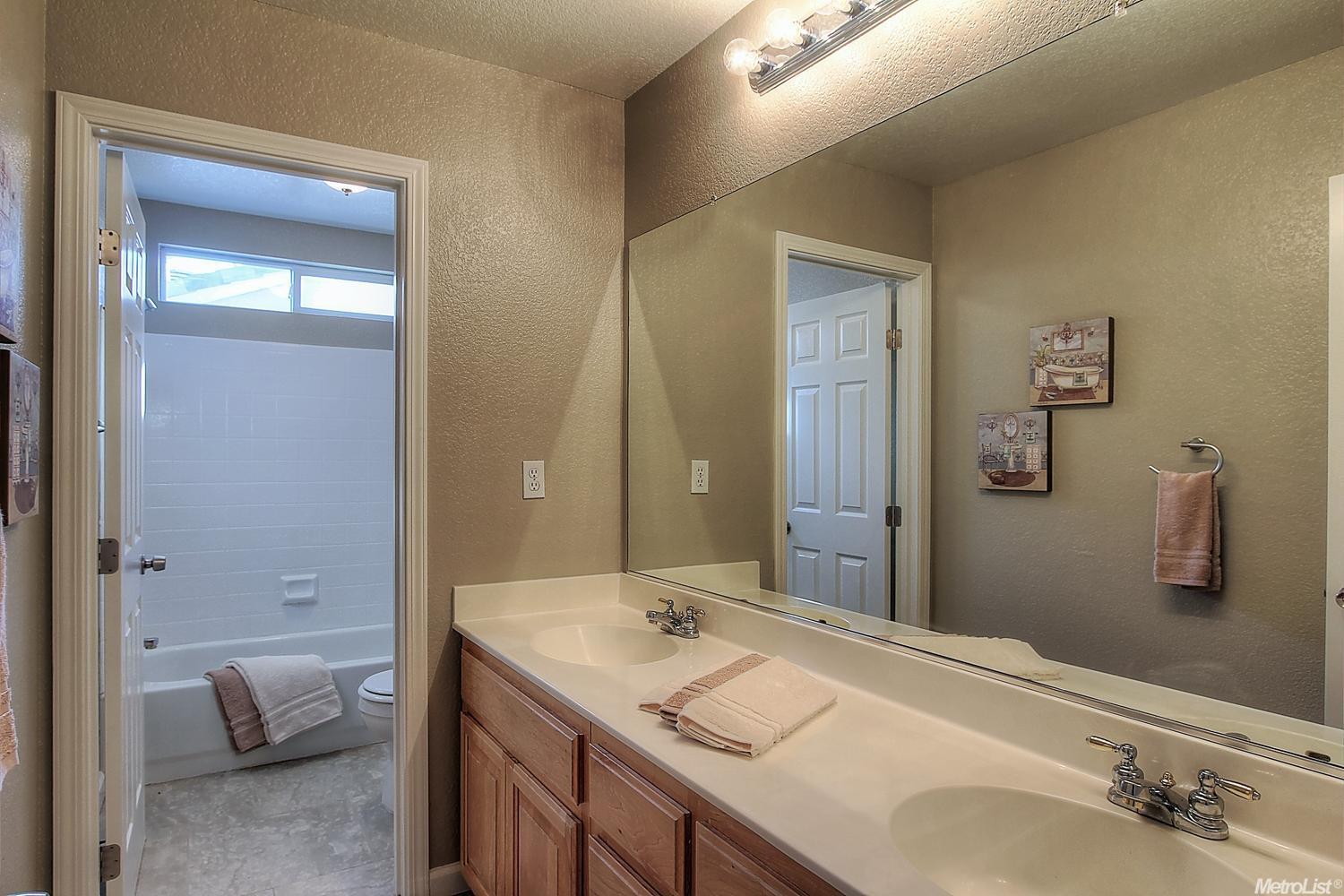 901 Platinum Ave, Lathrop, CA 95330 photo 22