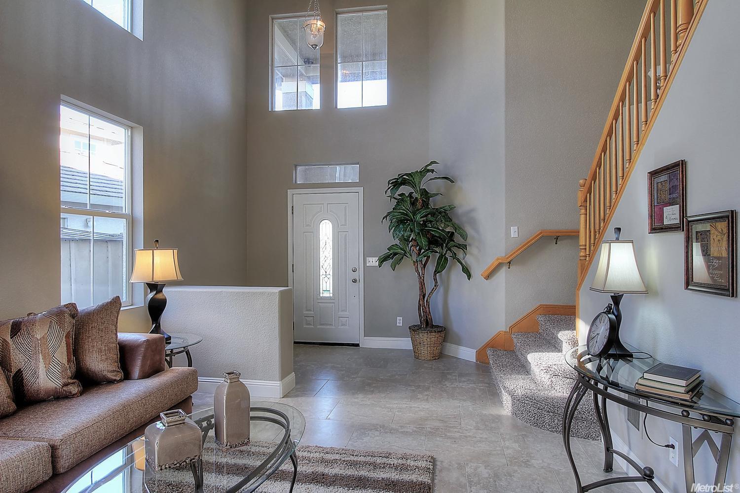 901 Platinum Ave, Lathrop, CA 95330 photo 3