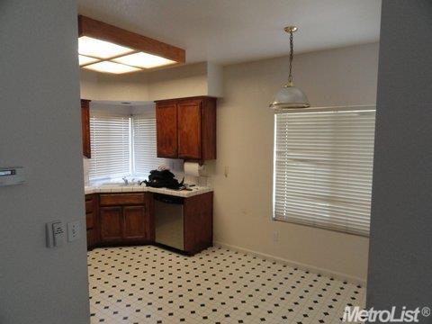 2849 Mallorca Ln, Davis, CA 95618 photo 3
