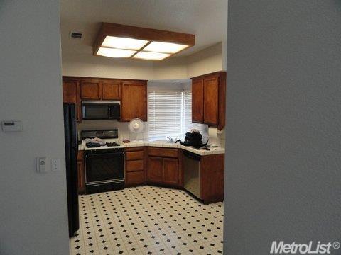 2849 Mallorca Ln, Davis, CA 95618 photo 2