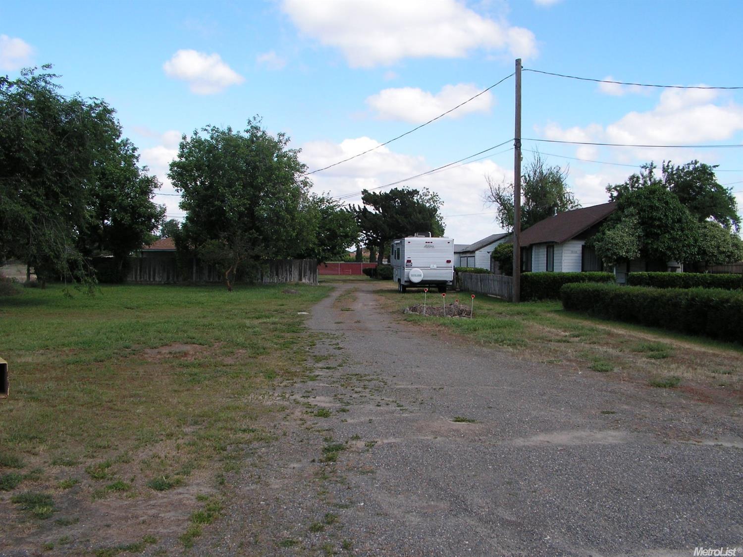 2112 Herndon Rd, Ceres, CA 95307 photo 4