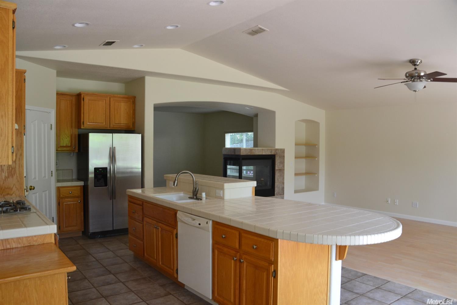 2724 Henri Ct, Davis, CA 95618 photo 6