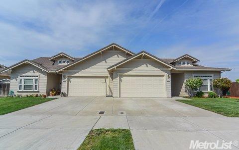 635 John Roos Ave, Ripon, CA 95366 photo 2