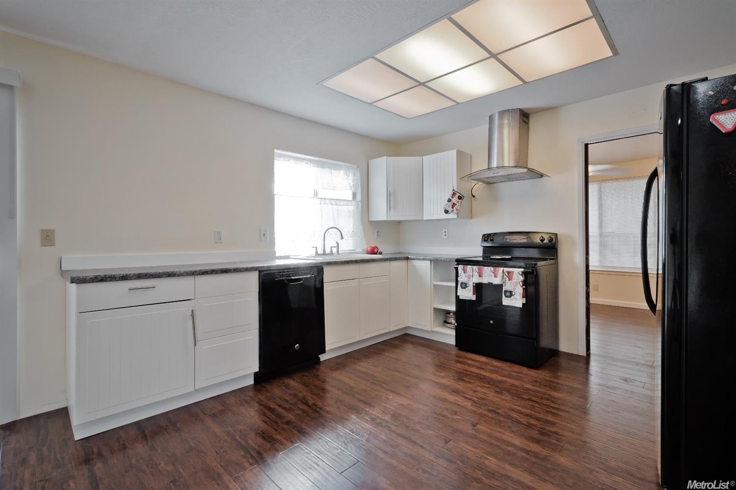 1320 Sprague St, Manteca, CA 95336 photo 6