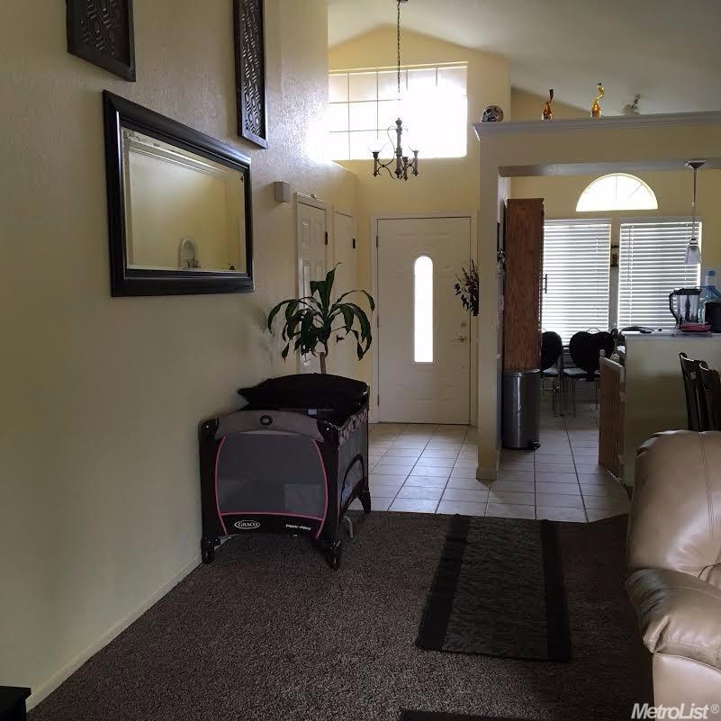 499 Gonzalez St, Tracy, CA 95376 photo 3