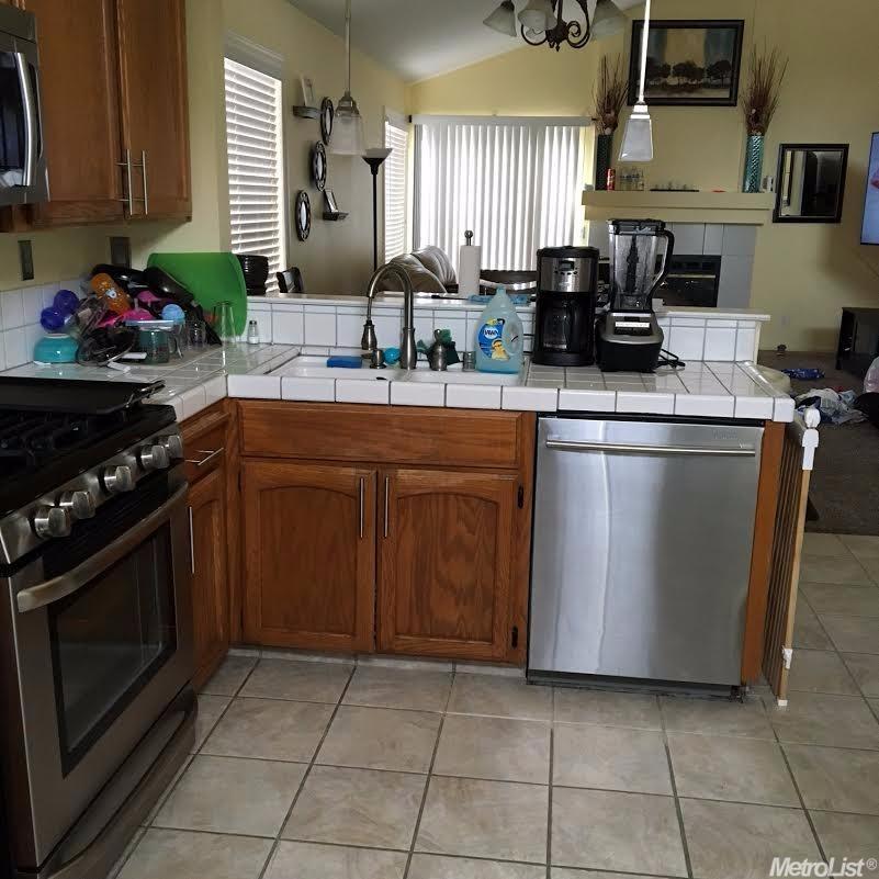 499 Gonzalez St, Tracy, CA 95376 photo 7