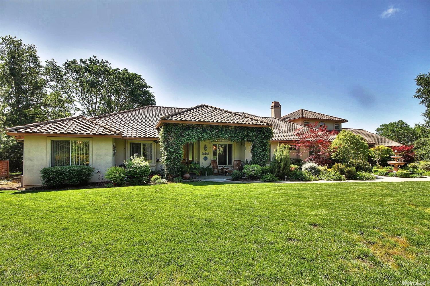 6424 Sutter Ave, Carmichael, CA 95608 photo 2