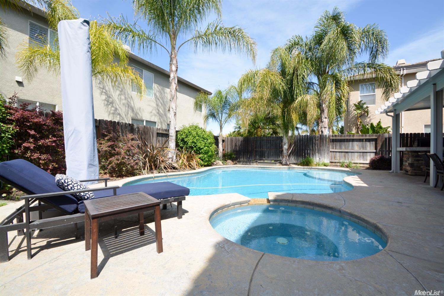 1543 Atlantic Ave, Ripon, CA 95366 photo 2