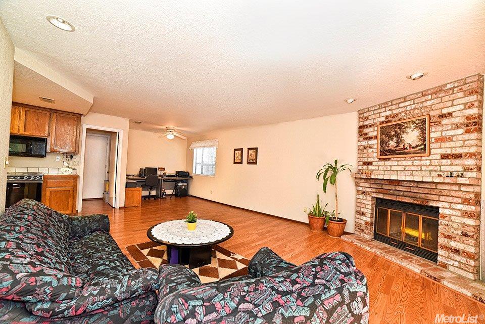 4938 Kurz Cir, Carmichael, CA 95608 photo 16