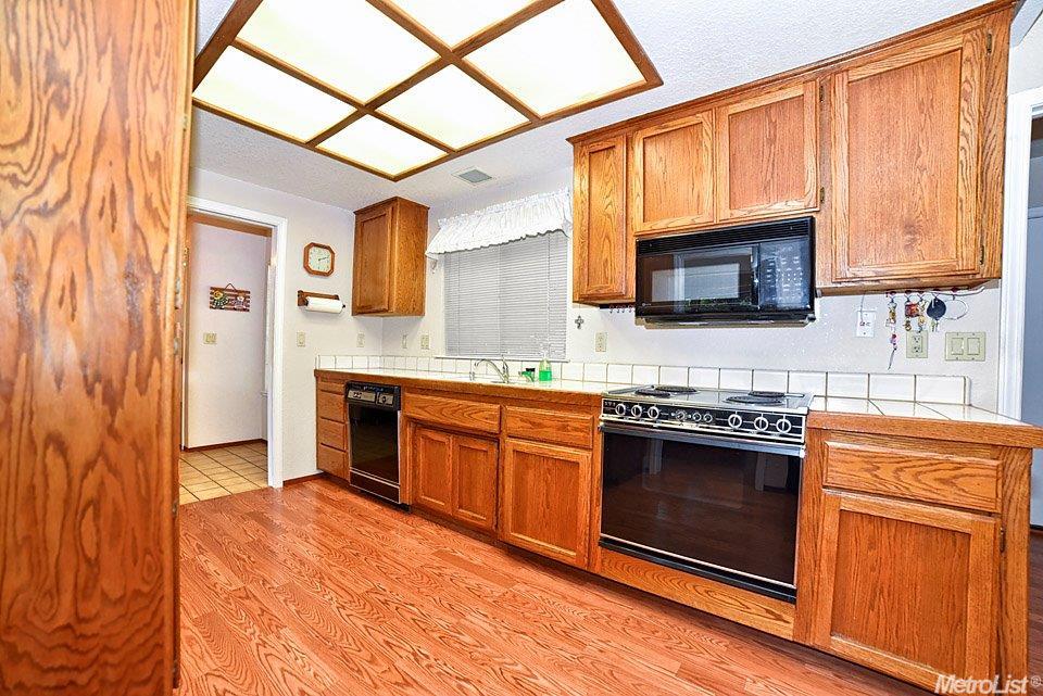 4938 Kurz Cir, Carmichael, CA 95608 photo 15