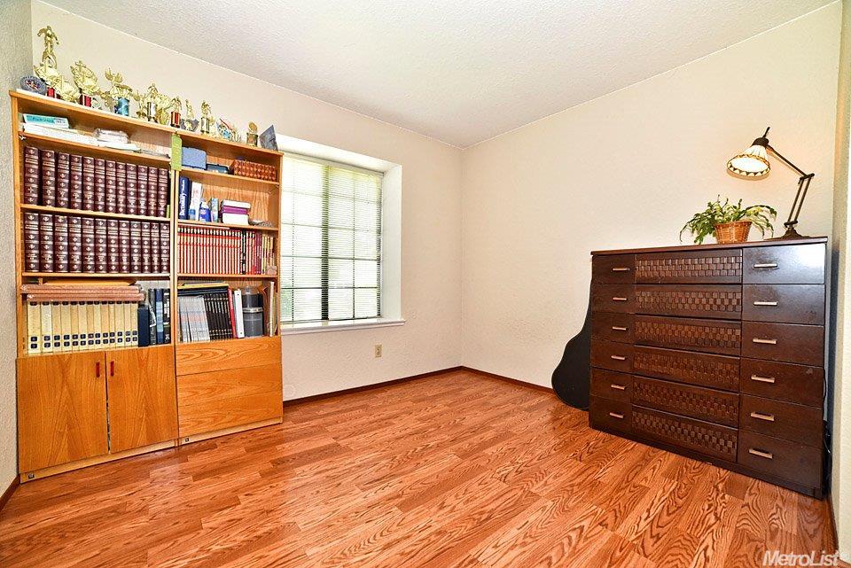 4938 Kurz Cir, Carmichael, CA 95608 photo 18