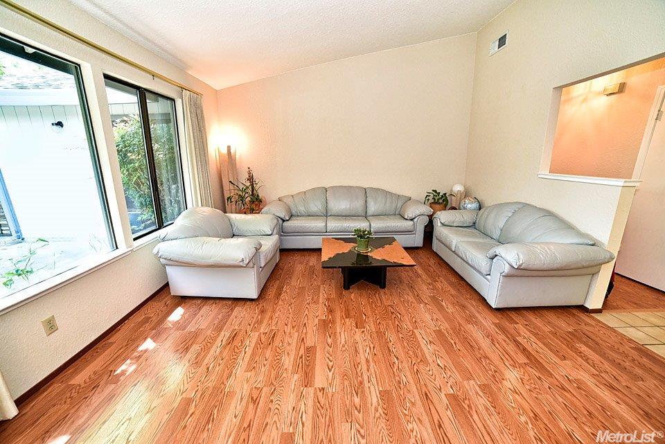 4938 Kurz Cir, Carmichael, CA 95608 photo 12