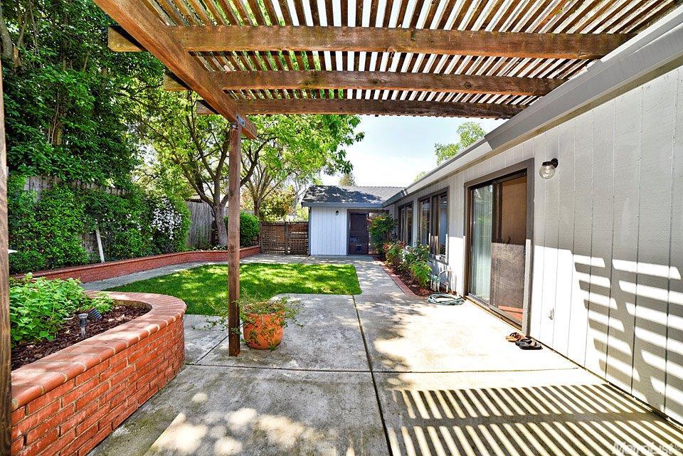 4938 Kurz Cir, Carmichael, CA 95608 photo 5