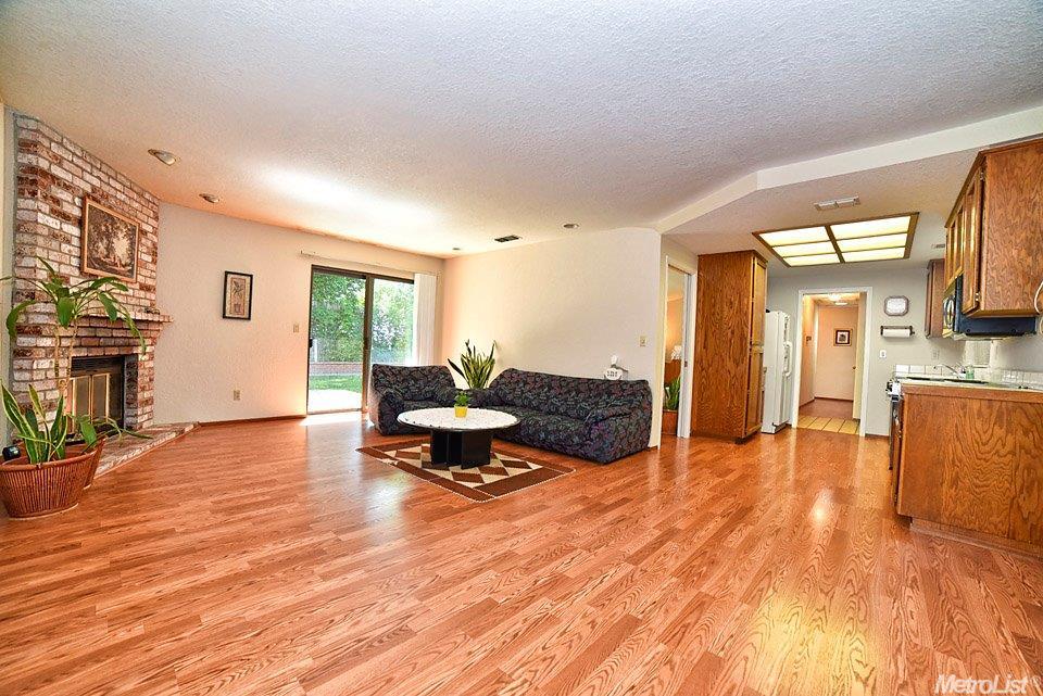 4938 Kurz Cir, Carmichael, CA 95608 photo 17