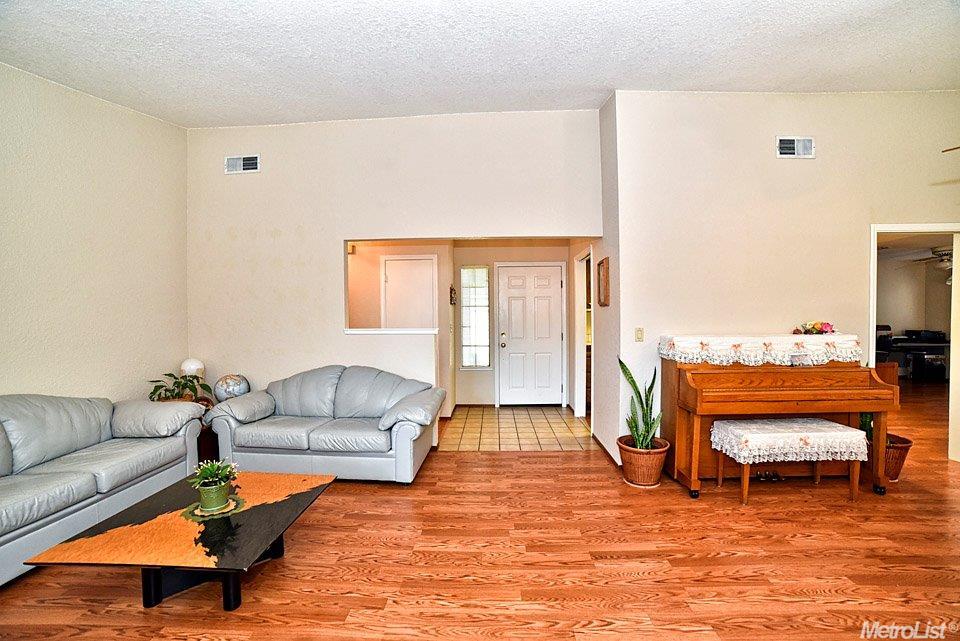 4938 Kurz Cir, Carmichael, CA 95608 photo 10