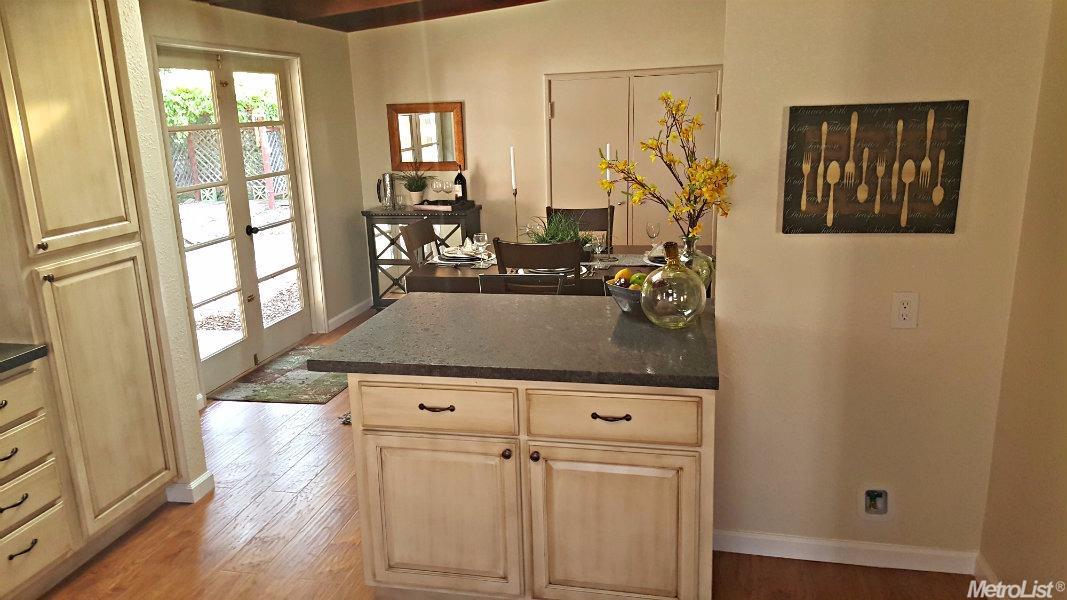 6715 Lincoln Ave, Carmichael, CA 95608 photo 5