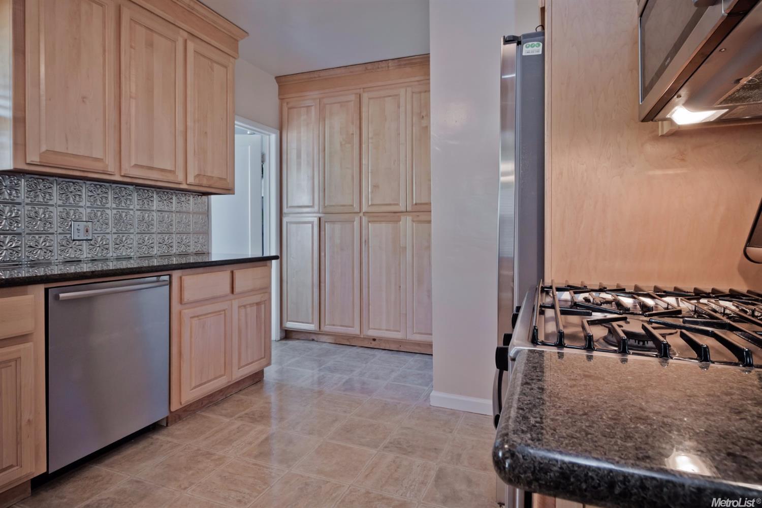 1240 Brady Ave, Modesto, CA 95350 photo 13