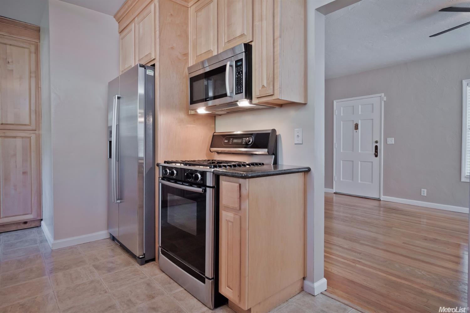 1240 Brady Ave, Modesto, CA 95350 photo 12
