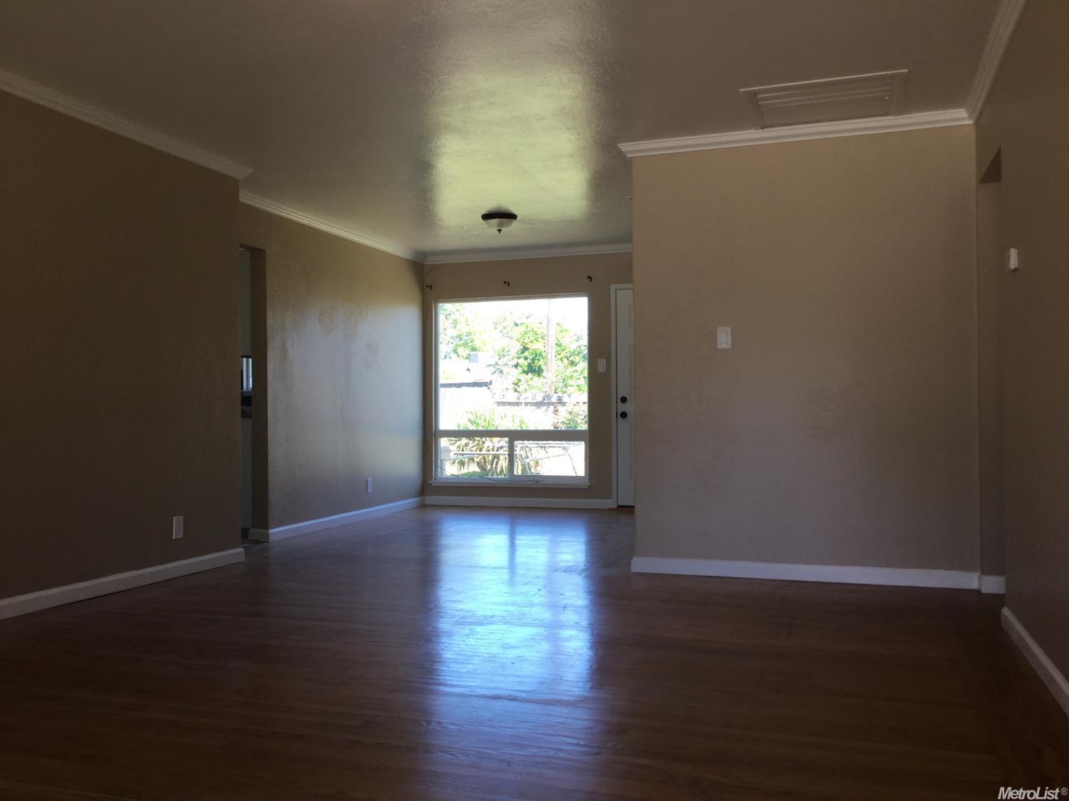 825 Elm Ave, Modesto, CA 95351 photo 4