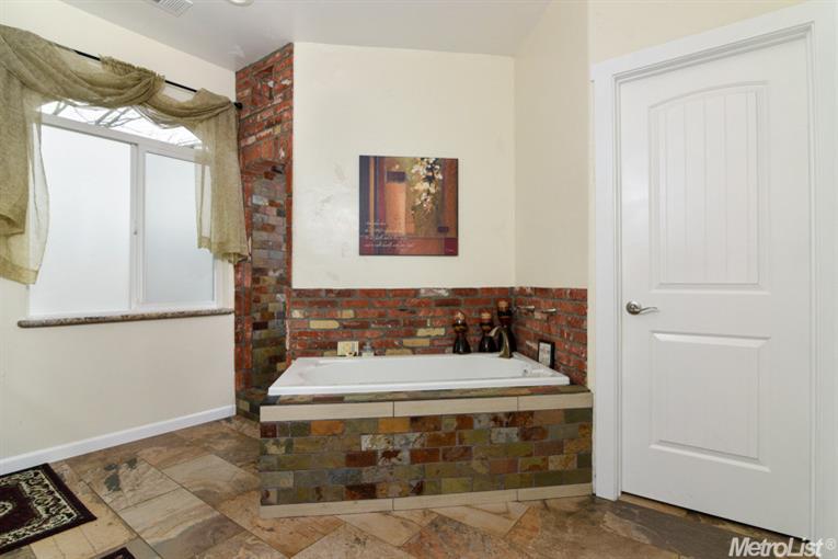 5717 Robertson Ave, Carmichael, CA 95608 photo 15