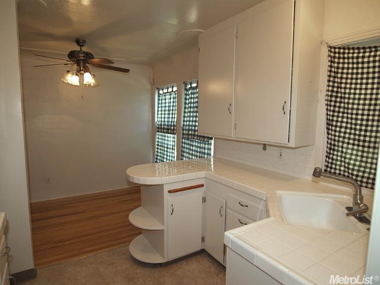 2049 Haddon Ave, Modesto, CA 95354 photo 12