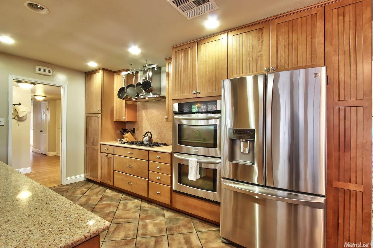 4312 Glenridge Dr, Carmichael, CA 95608 photo 4
